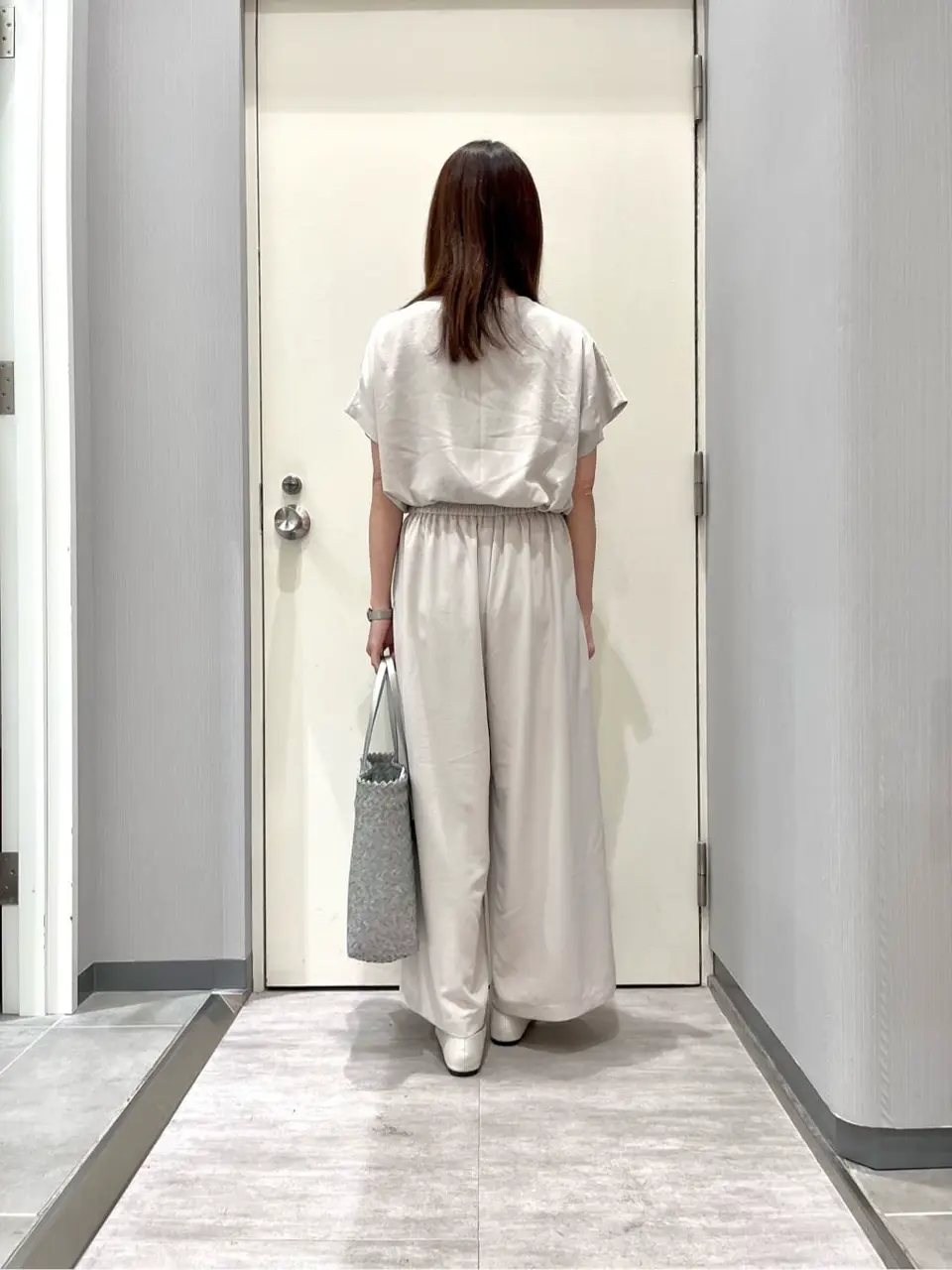 ANY 金井 コーディネート画像