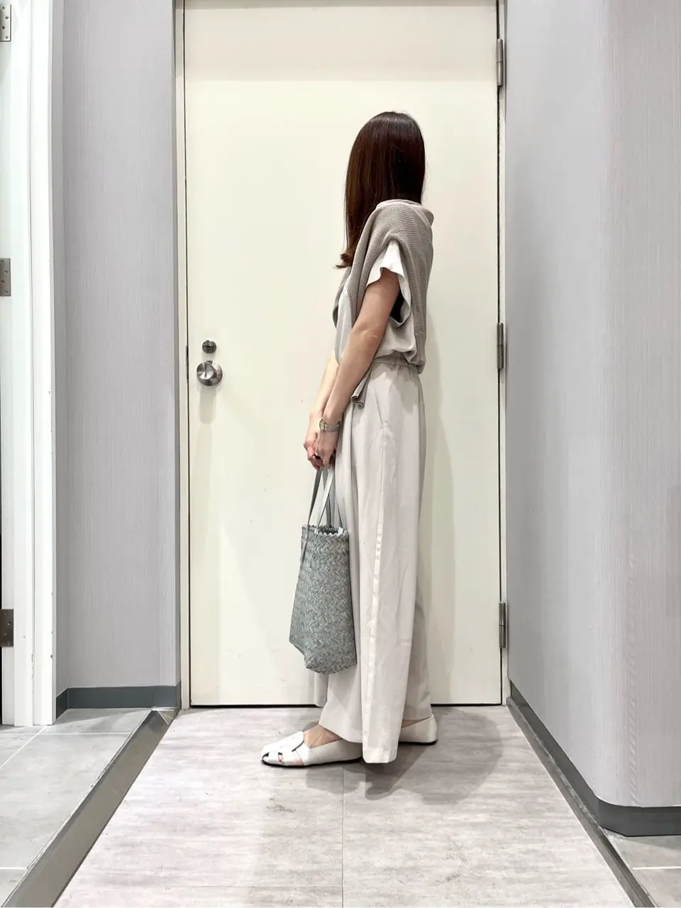 ANY 金井 コーディネート画像