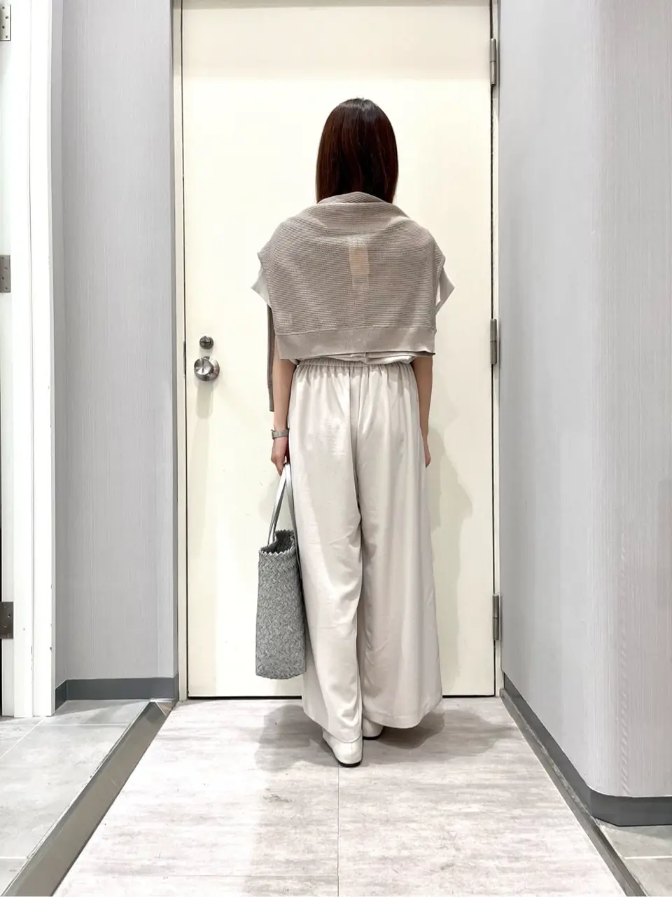 ANY 金井 コーディネート画像