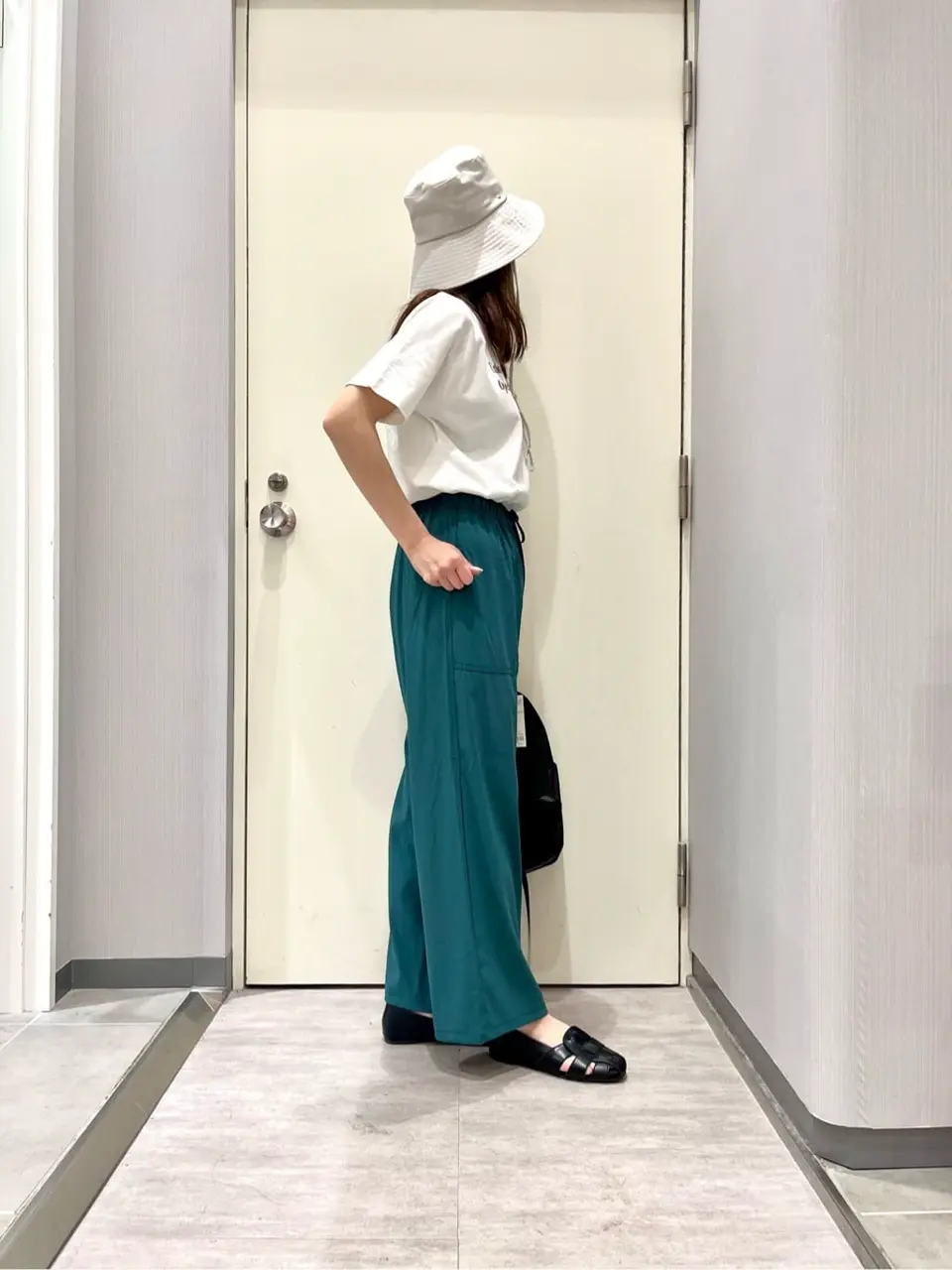 ANY 金井 コーディネート画像