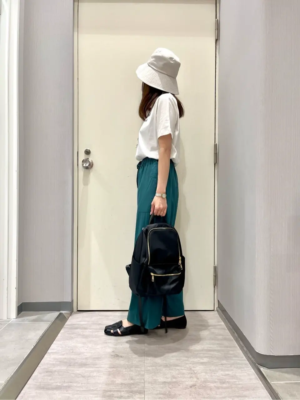 ANY 金井 コーディネート画像