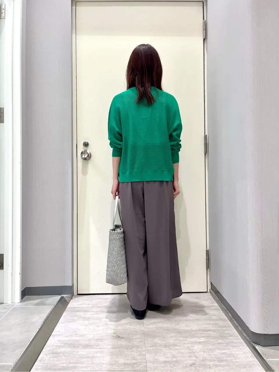 ANY 金井 コーディネート画像