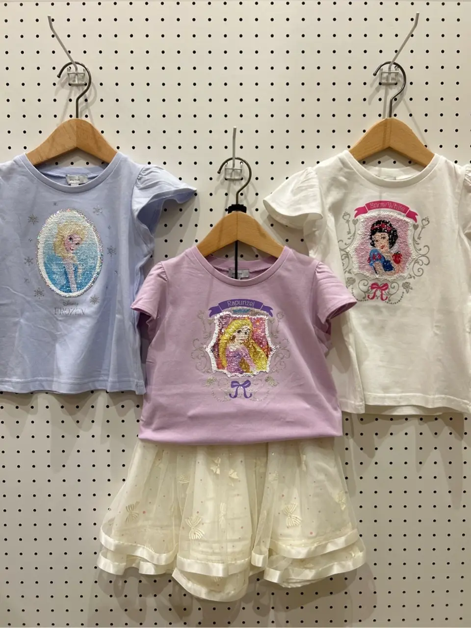 ANY 岡田 コーディネート画像