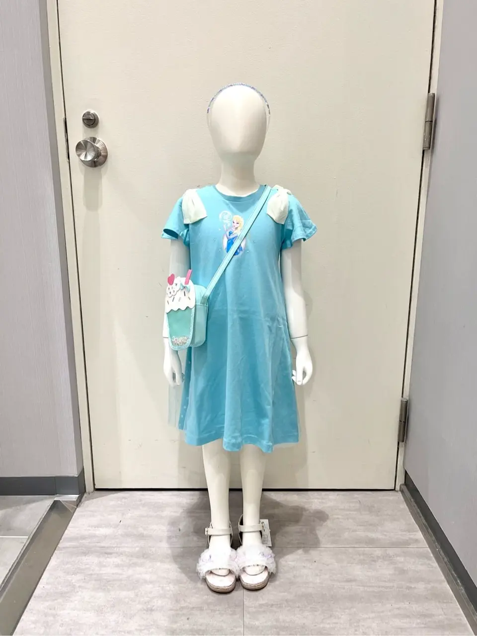 ANY 金井 コーディネート画像