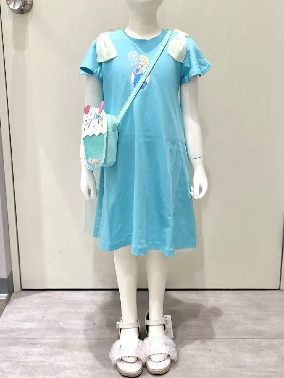 ANY 金井 コーディネート画像