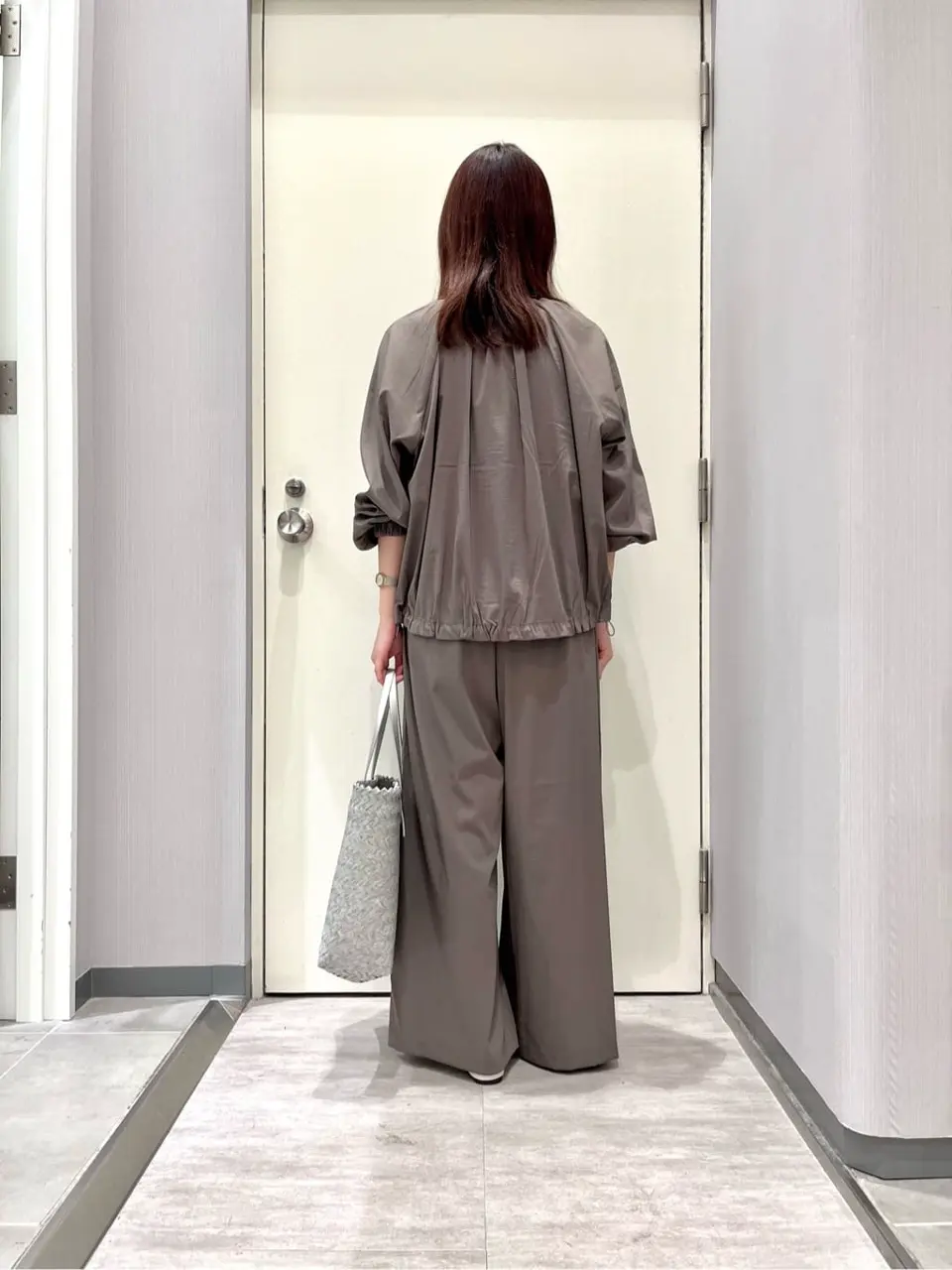 ANY 金井 コーディネート画像