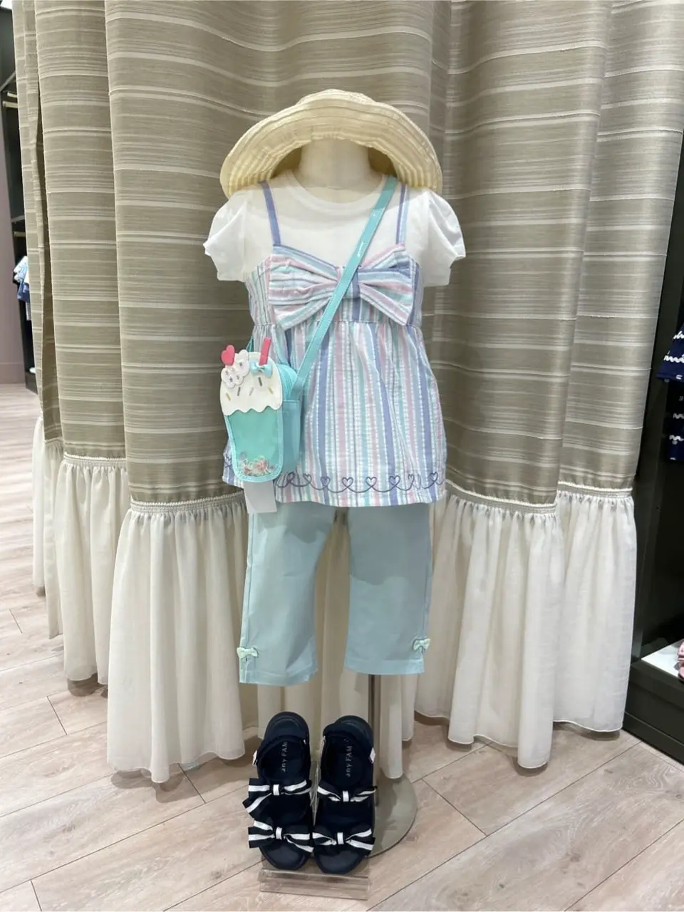 ANY 岡田 コーディネート画像