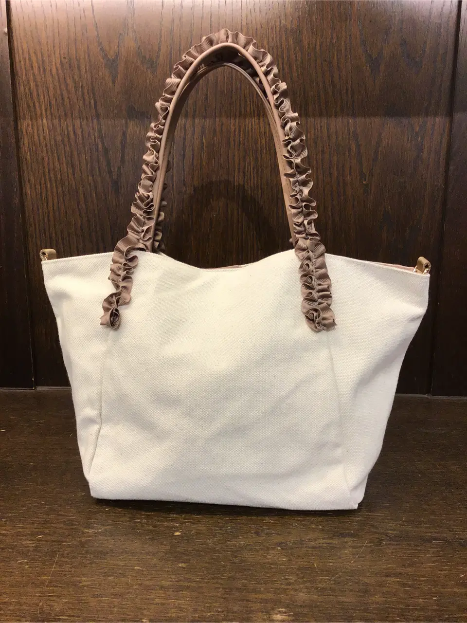 ANY 渡邊 コーディネート画像