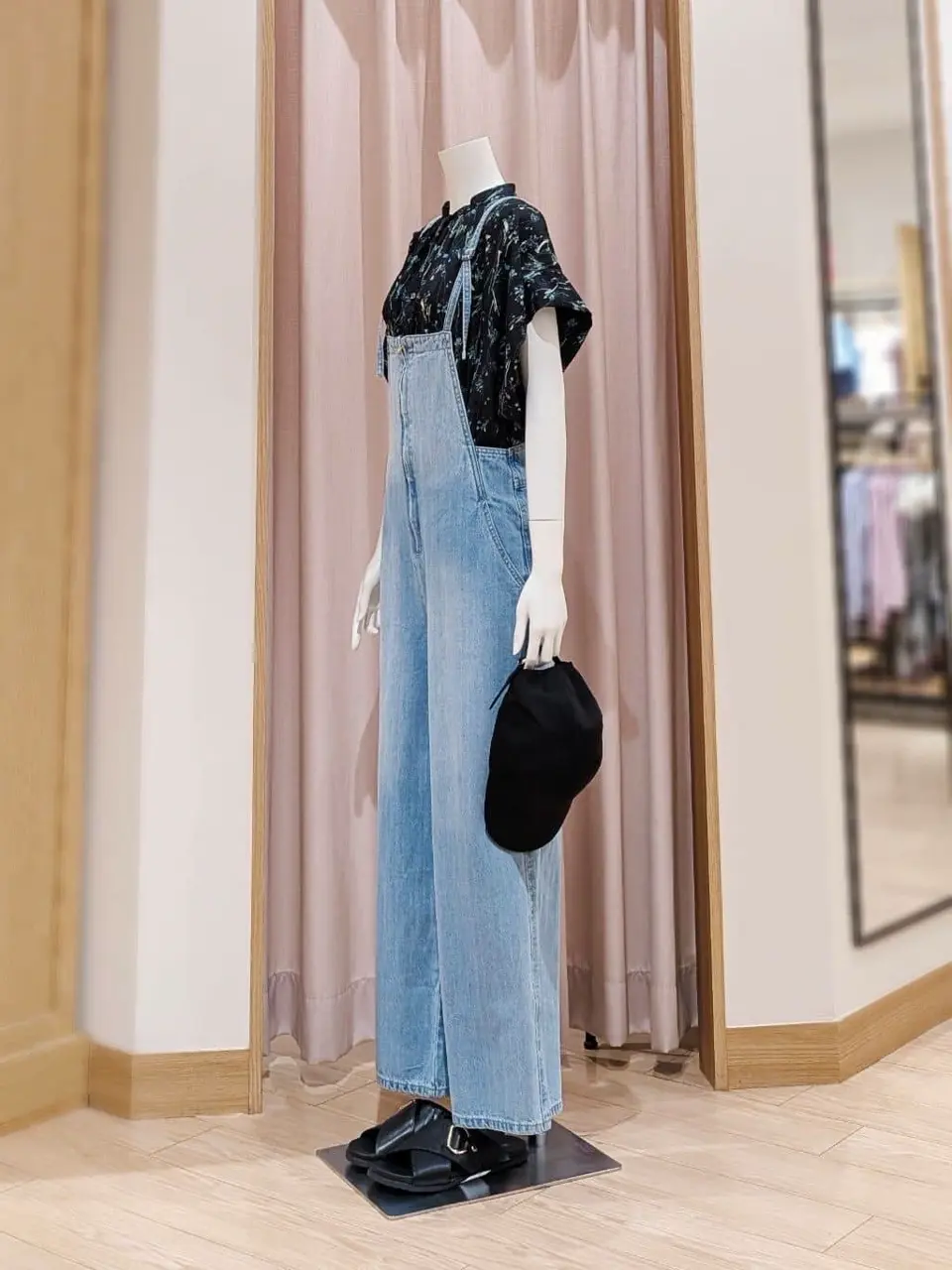 ANY 岩田 コーディネート画像