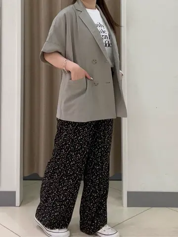 ANY カモガワ コーディネート画像