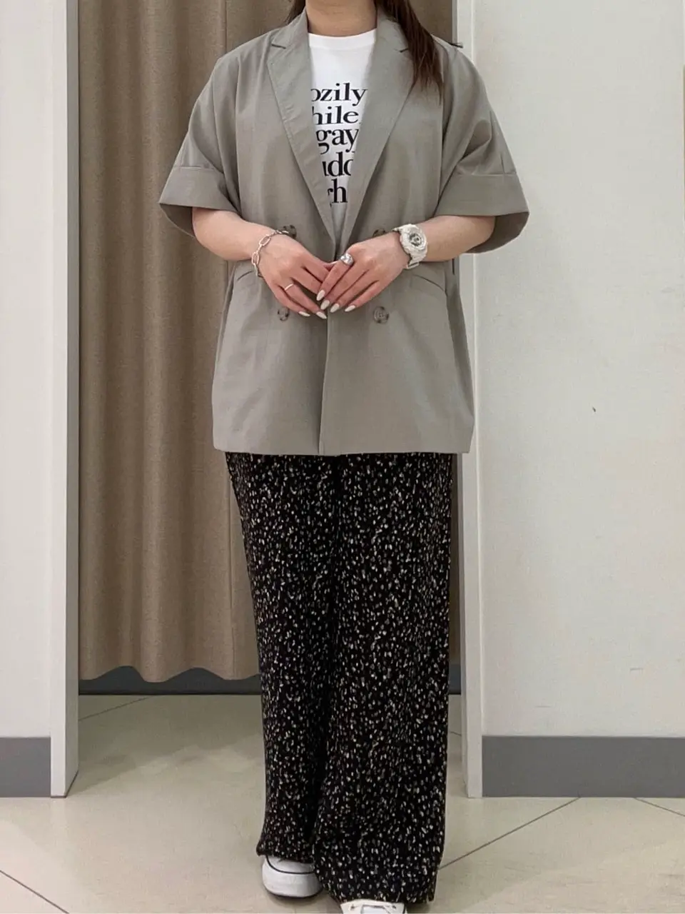 ANY カモガワ コーディネート画像