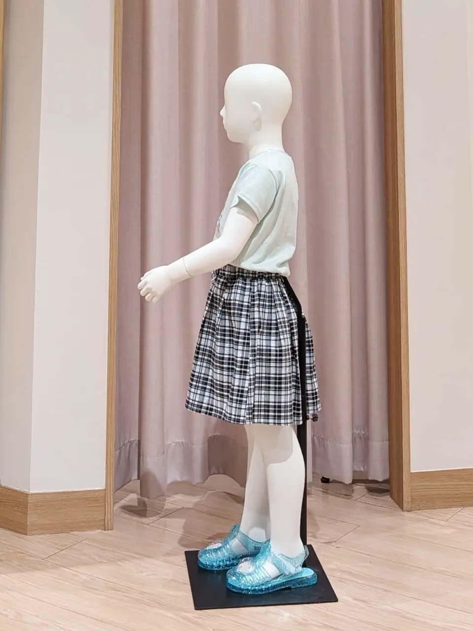 ANY 奥原 コーディネート画像