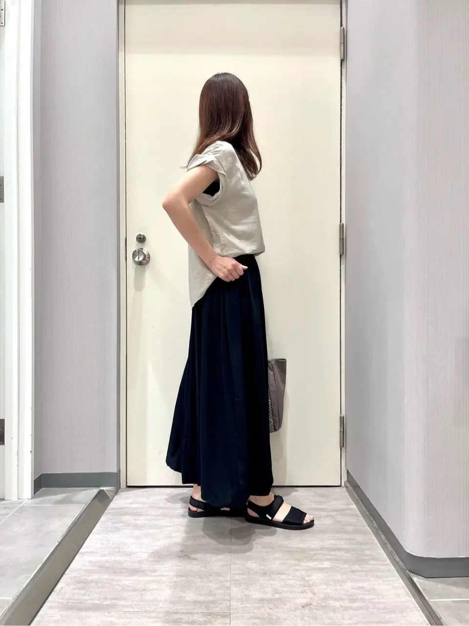 ANY 金井 コーディネート画像