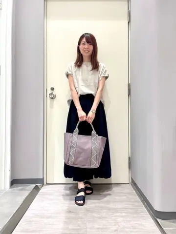 ANY 金井 コーディネート画像