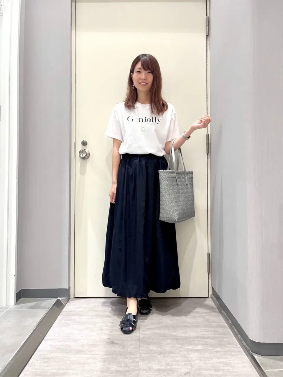 ANY 金井 コーディネート画像