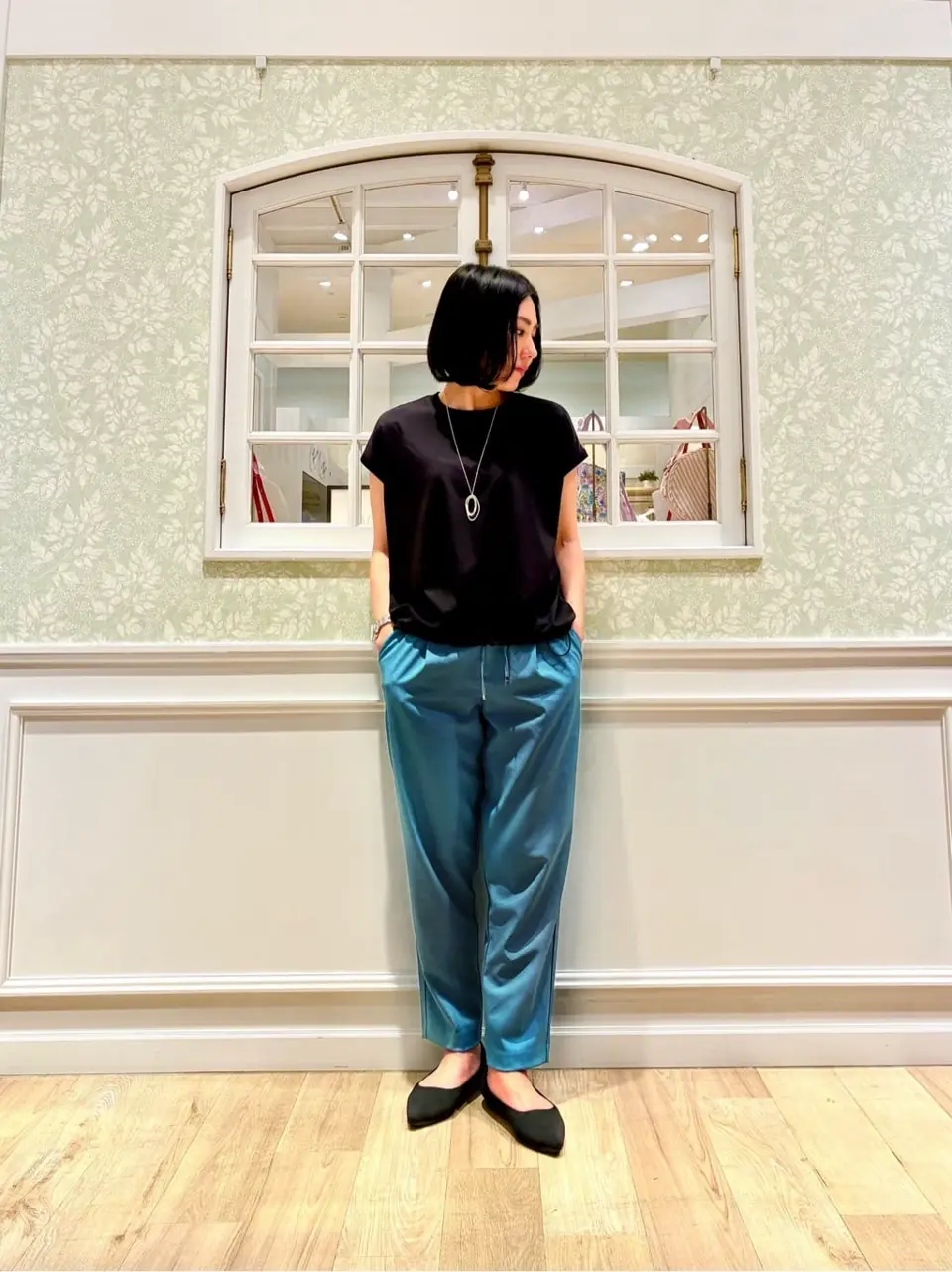 ANY MIKA コーディネート画像