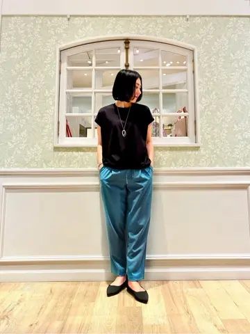 ANY MIKA コーディネート画像