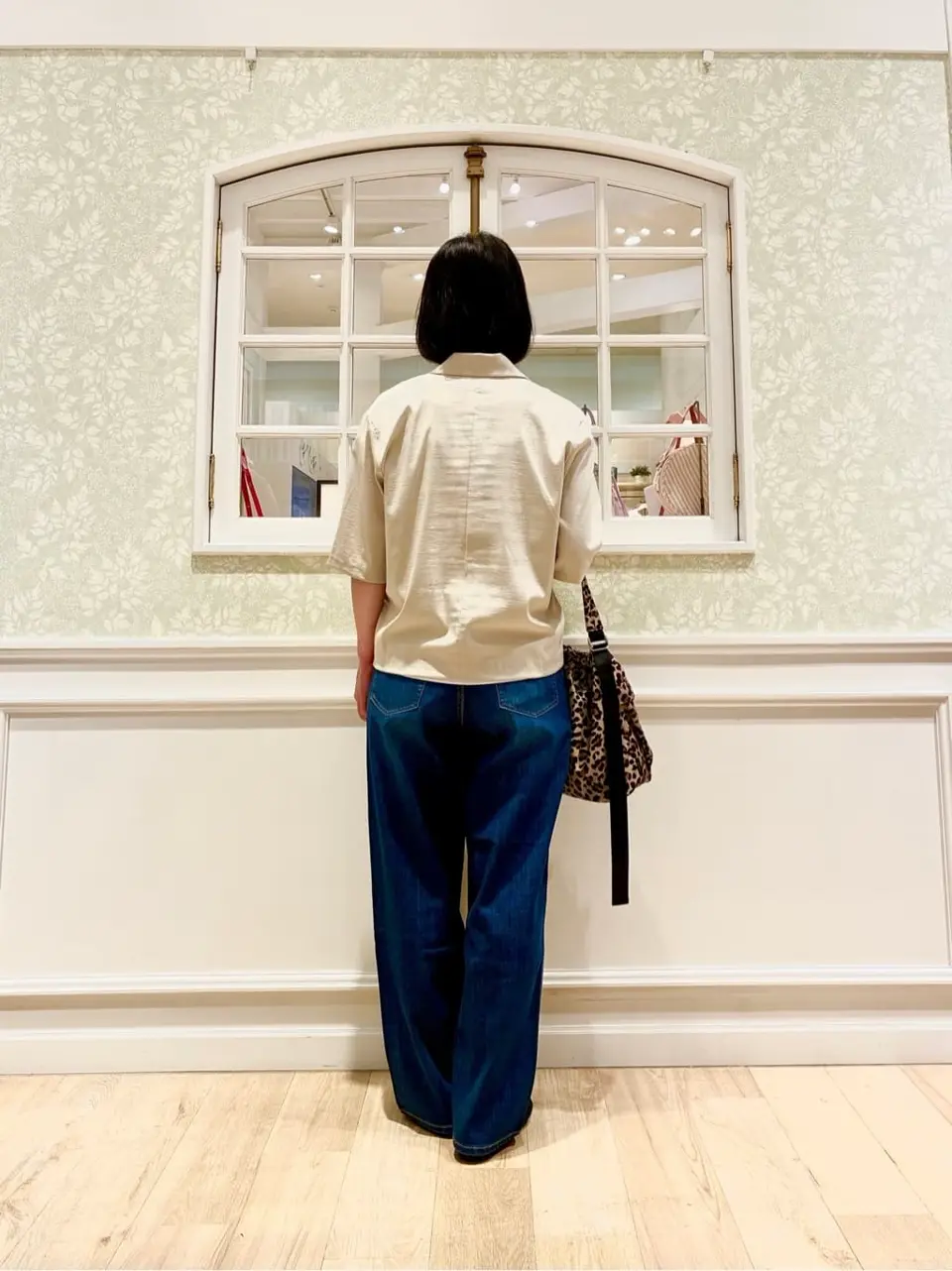 ANY MIKA コーディネート画像