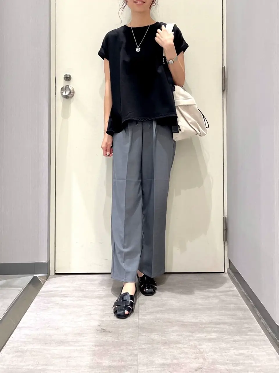 ANY 金井 コーディネート画像