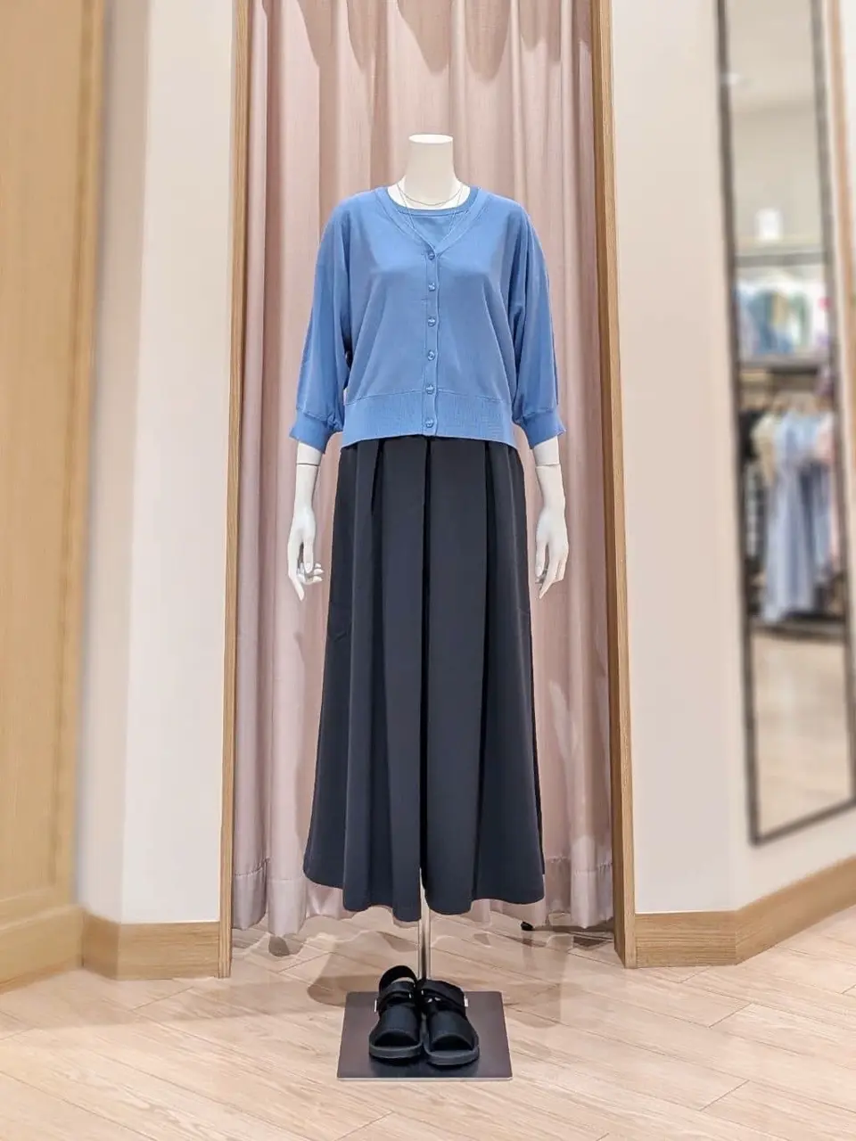 ANY 岩田 コーディネート画像