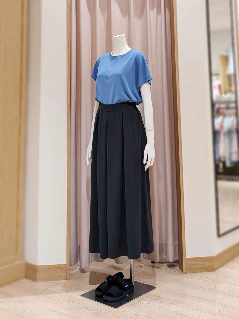 ANY 岩田 コーディネート画像