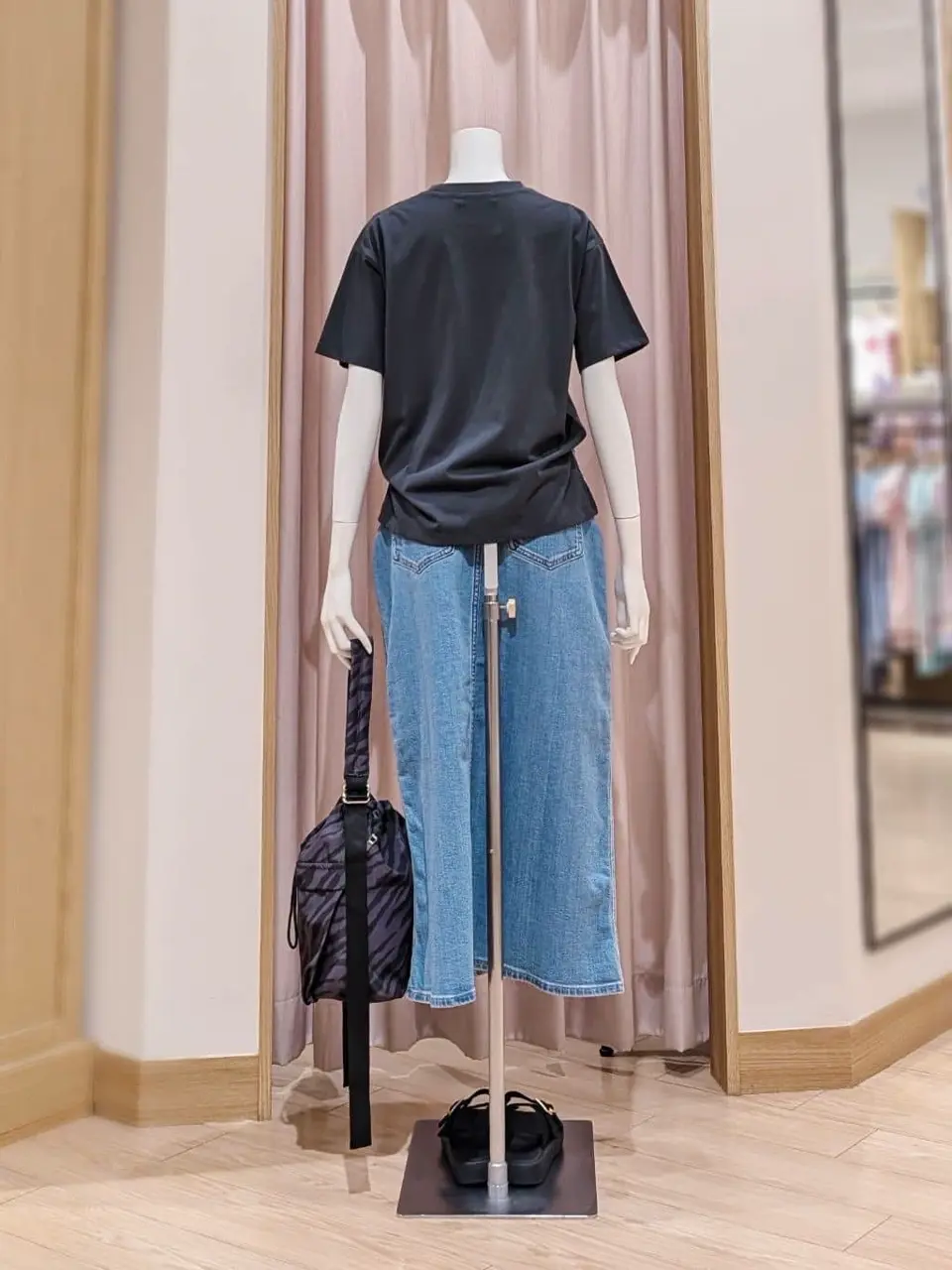 ANY 岩田 コーディネート画像