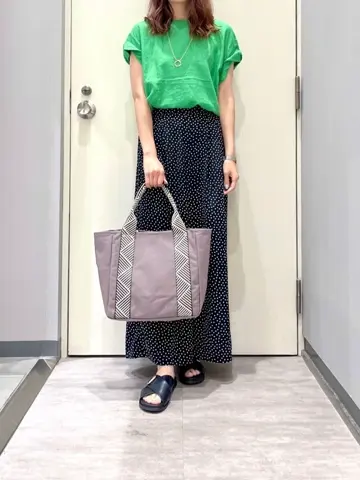 ANY 金井 コーディネート画像