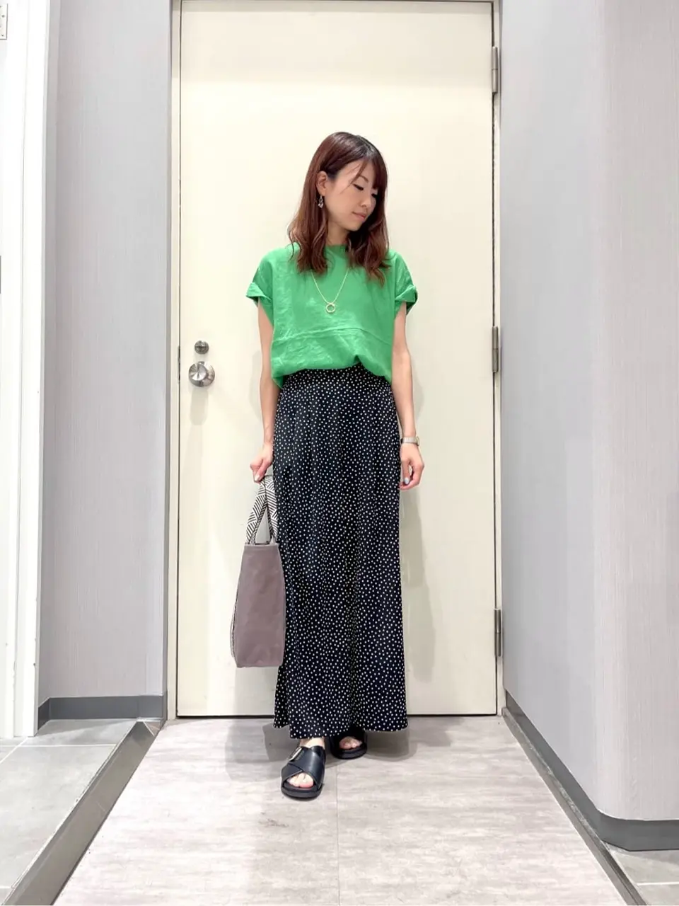 ANY 金井 コーディネート画像