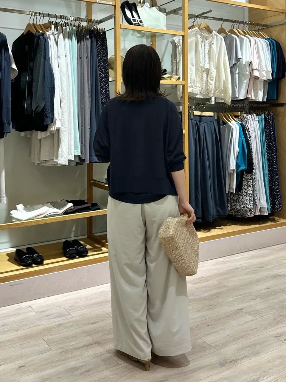 ANY フジコ コーディネート画像