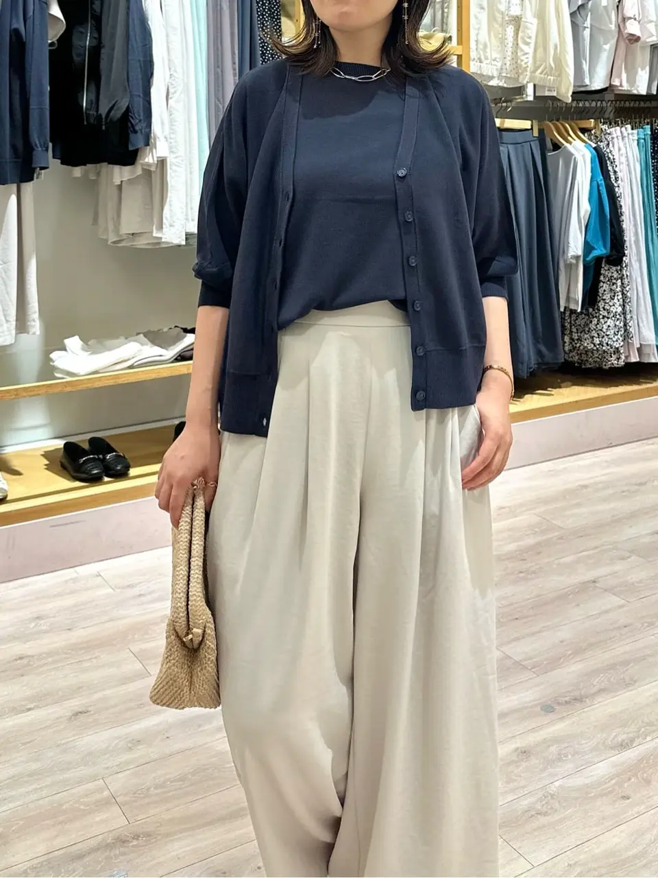 ANY フジコ コーディネート画像