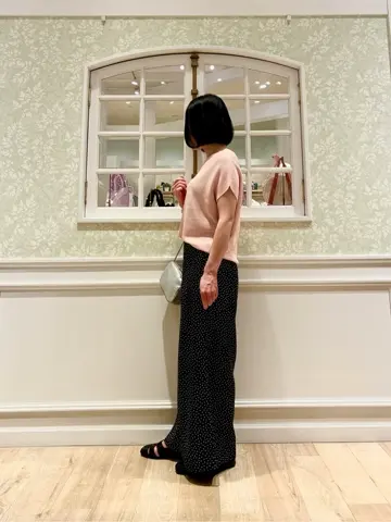 ANY MIKA コーディネート画像