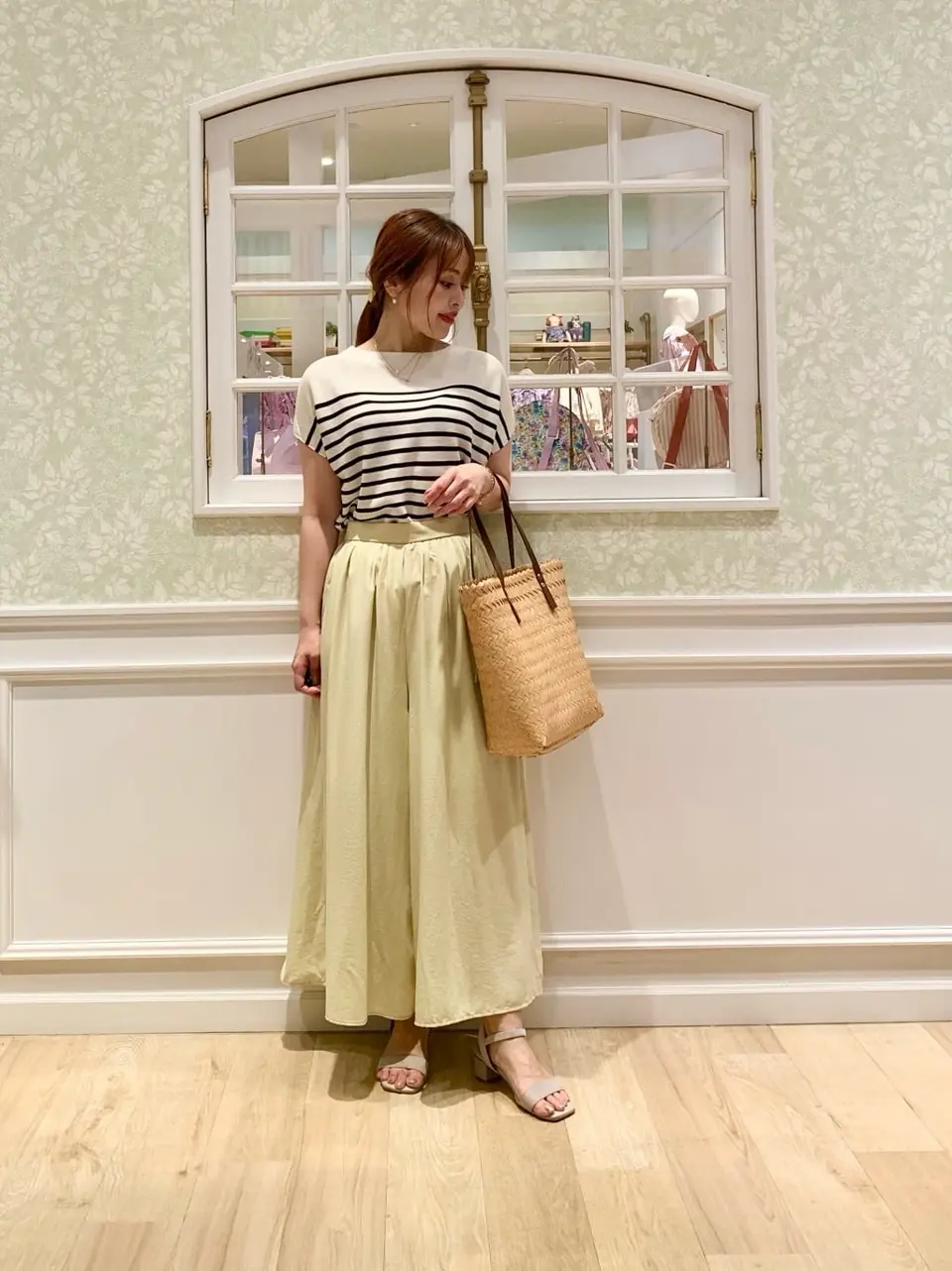 ANY MIHO コーディネート画像