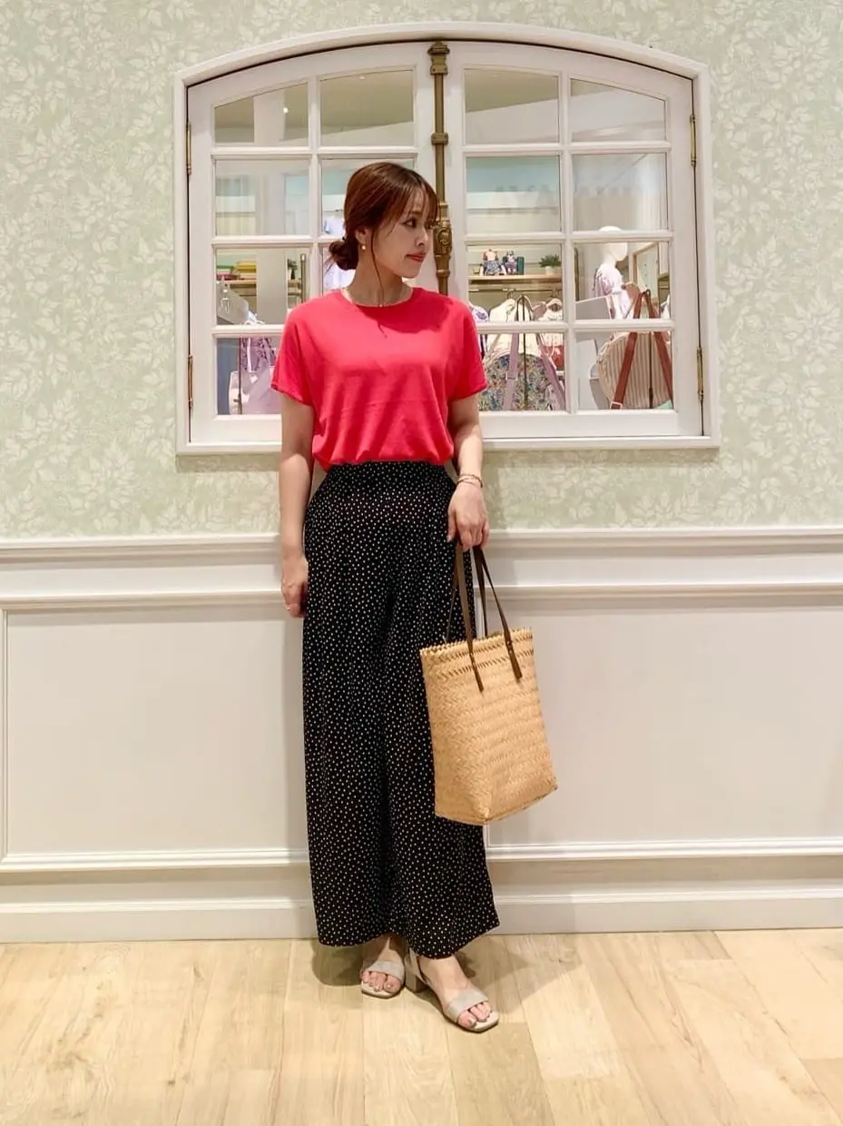 ANY MIHO コーディネート画像