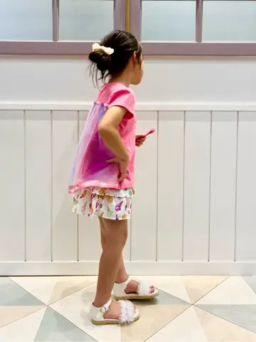 ANY MIKA コーディネート画像