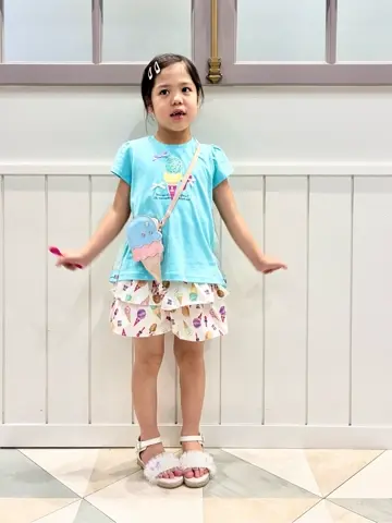 ANY MIKA コーディネート画像