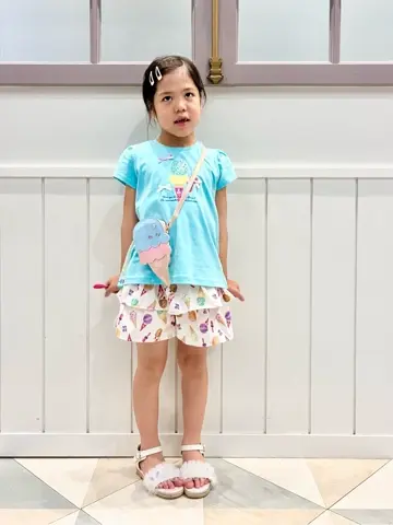 ANY MIKA コーディネート画像