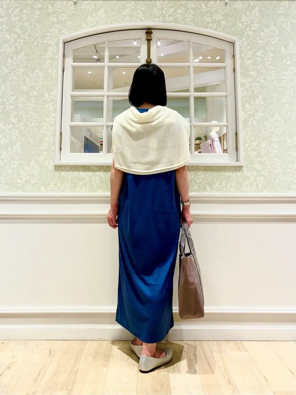 ANY MIKA コーディネート画像