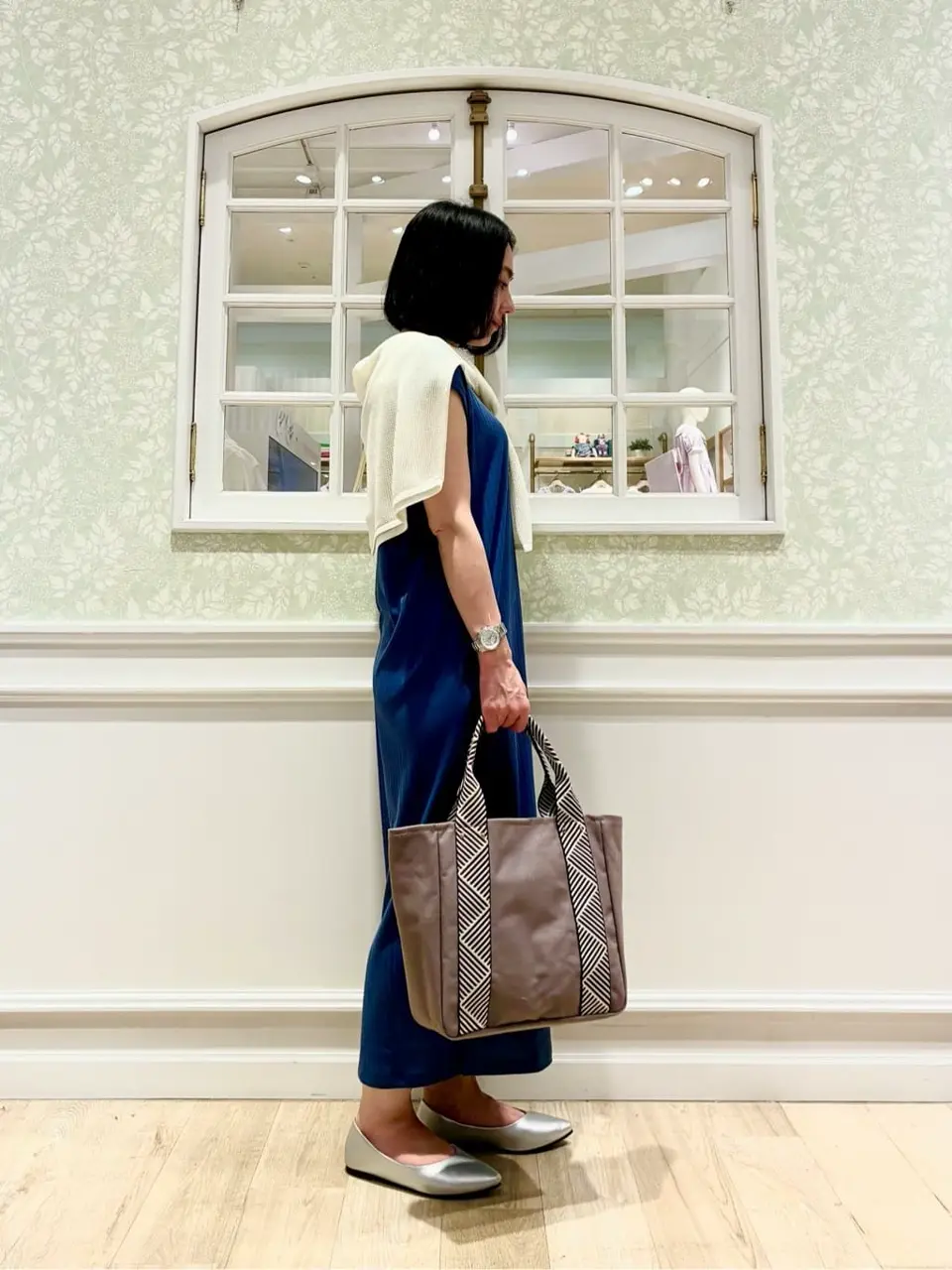 ANY MIKA コーディネート画像