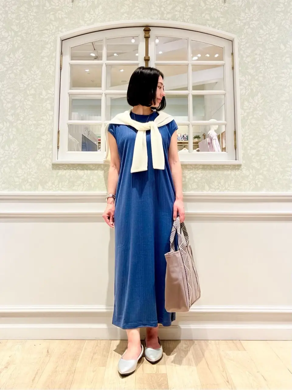 ANY MIKA コーディネート画像