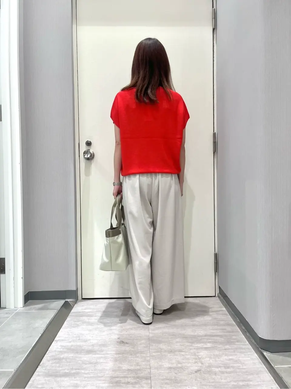 ANY 金井 コーディネート画像