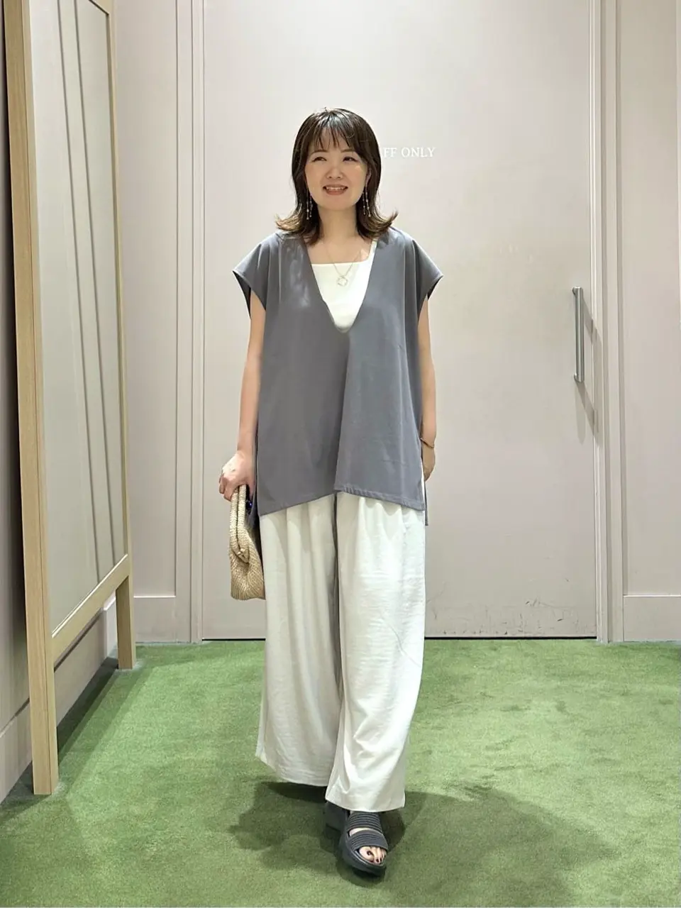 ANY フジコ コーディネート画像