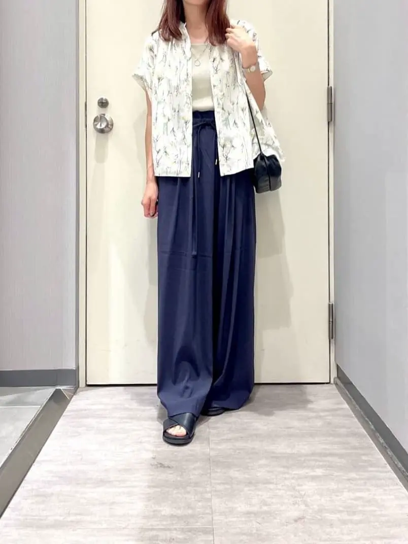 ANY 金井 コーディネート画像