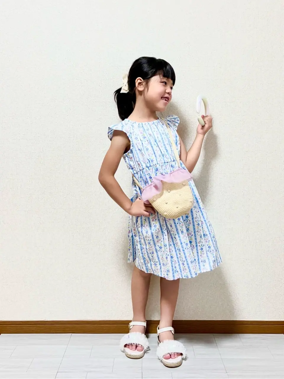 ANY MIKA コーディネート画像