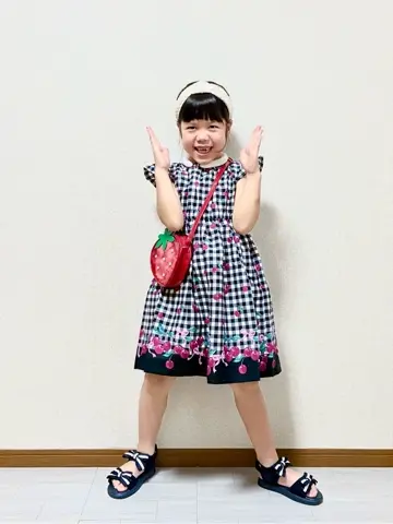 ANY MIKA コーディネート画像