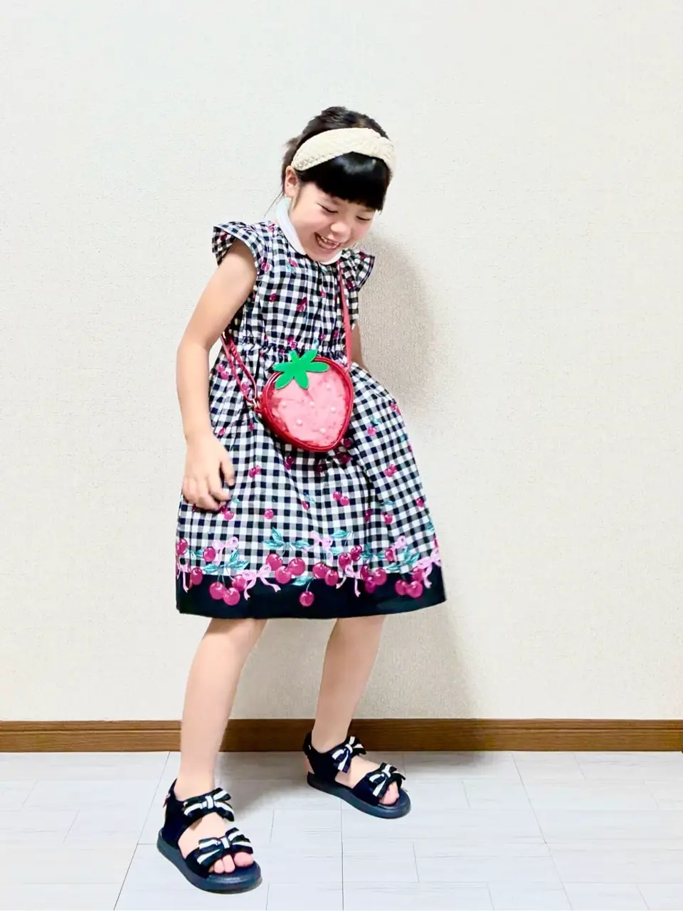 ANY MIKA コーディネート画像