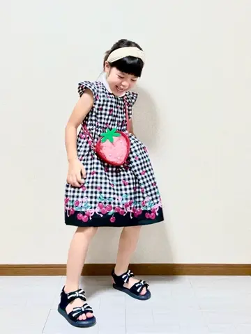 ANY MIKA コーディネート画像