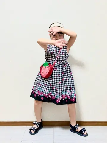 ANY MIKA コーディネート画像