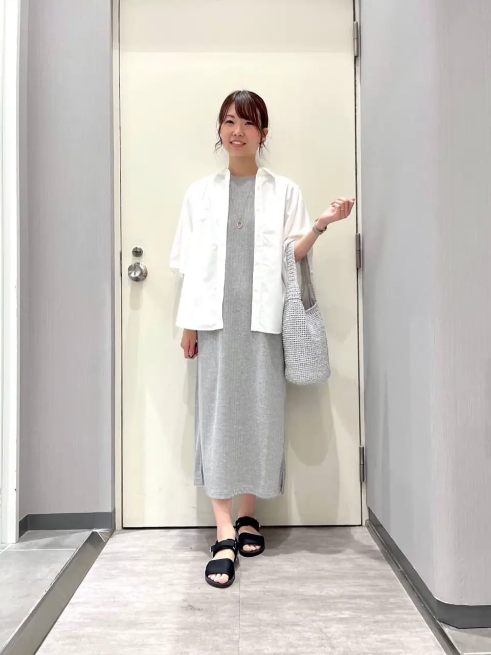 ANY 金井 コーディネート画像