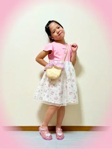 ANY MIKA コーディネート画像