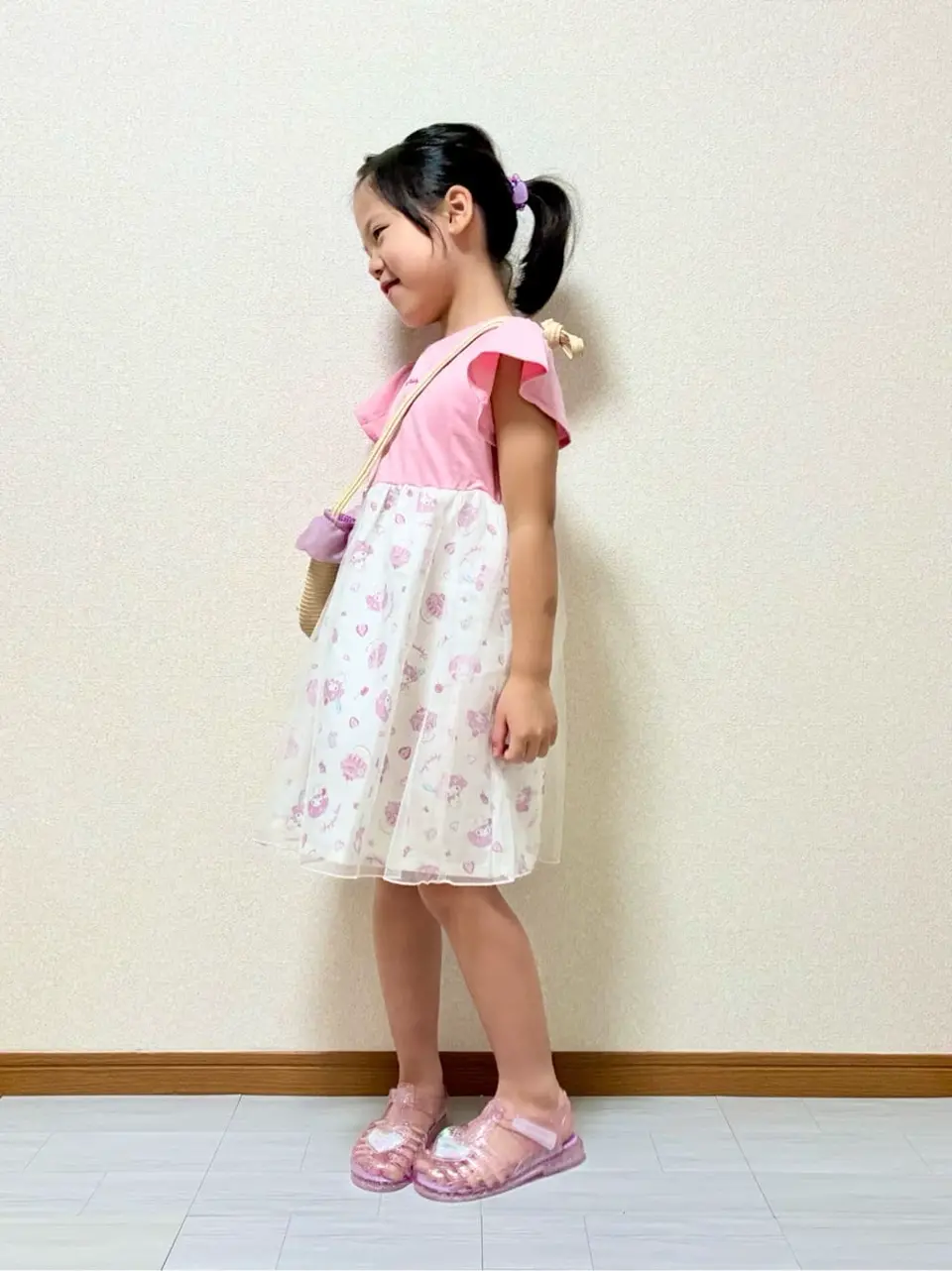 ANY MIKA コーディネート画像